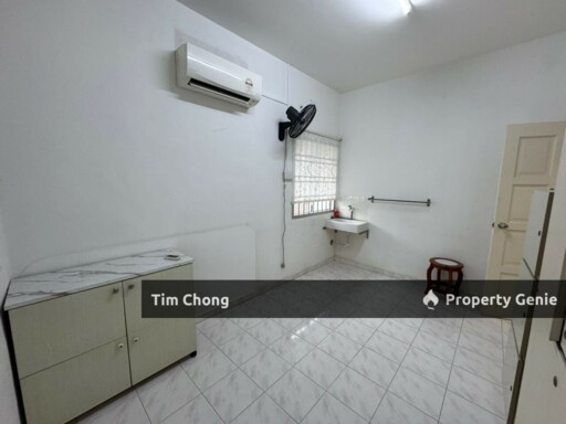 💥新山 Taman Melodies 稀有单层 End Lot 单位出租 😍