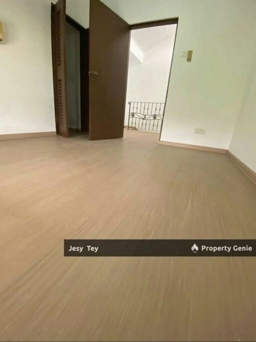 Taman Molek 1.5 Storey Corner Terrace House Rent