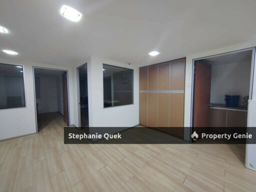 Bandar Bukit Tinggi 2 Klang 2nd Floor Partial Furnished Office For Rent