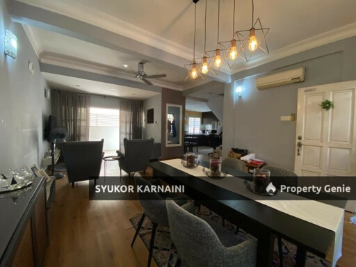 2.5 Storey CondoVilla Persada jalan Nova Subang Bestari