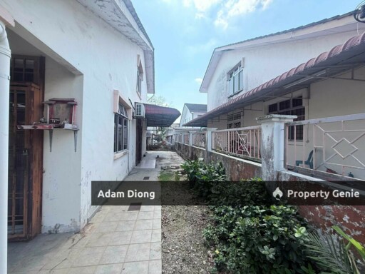 Jalan Api-Api , Taman Megan Ria
