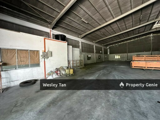 Taman Teknologi Cheng Factory / Warehouse For Sale