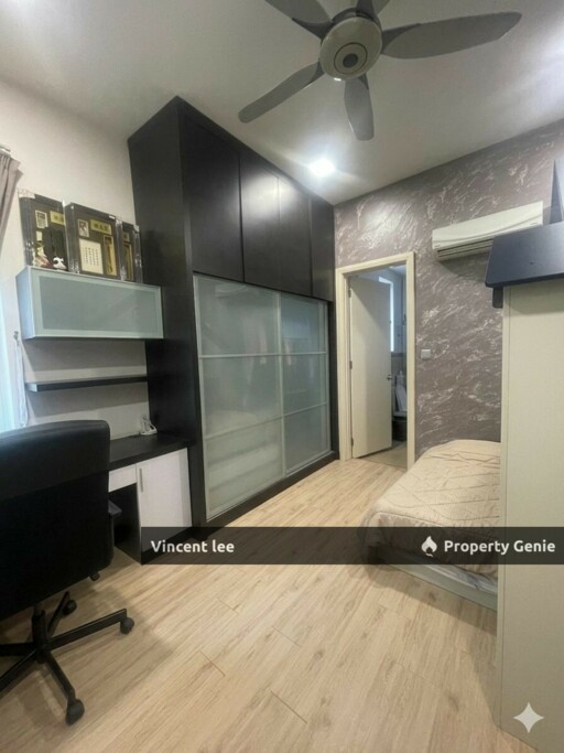 Taman Bukit Serdang , Serdang, Seri Kembangan, 2 Storey Semi-D, Freehold, Renovated Condition