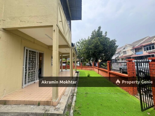 FREEHOLD & REFURBISHED | DOUBLE STOREY CORNER LOT SS1 KAMPUNG TUNKU, PETALING JAYA