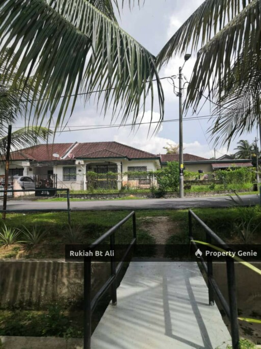 SEMI D CORNER TAMAN SERI REMBAU