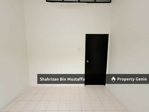 International Lot, End Lot, Taman Sri Saujana, Kota Tinggi, Johor