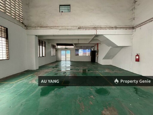 Semi-D Factory 半独立式工业厂房 Industri Beringin Juru For Rent / 出租