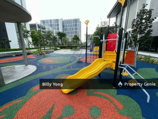 (Low deposit) Master Room in Casa Embun Cybersouth