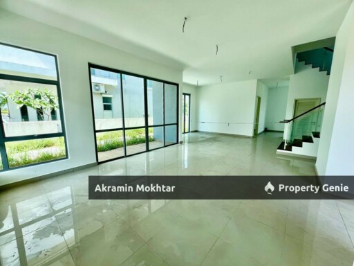 FREEHOLD & NEW | Bungalow 2 Storey Frangipani Villas, Kota Seriemas, Nilai.