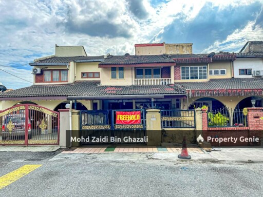 Renovated double storey taman melewar