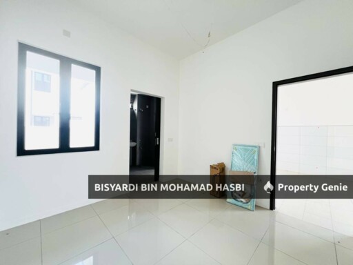 Corner Lot 2 Storey Terrace Nadira 2 Bandar Bukit Raja, Klang.