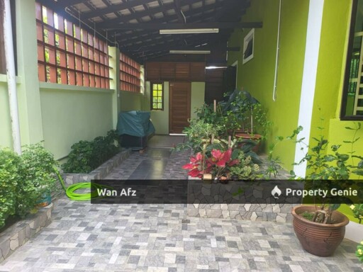 Banglo Setingkat Di Kampung Labohan Kertih Berserta 2 Lot Tanah Kosong