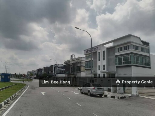 Factory Near to Golden Gateway & Batu Kawan for Rent