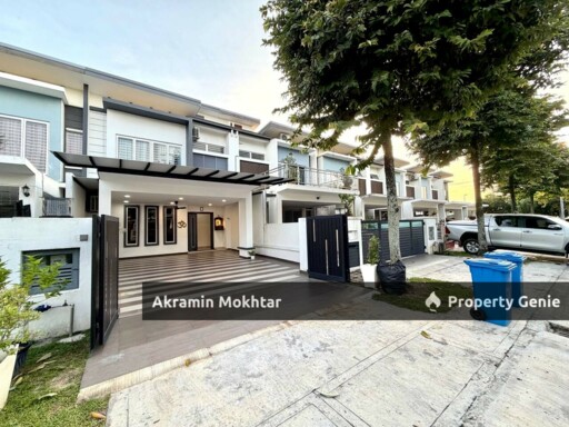 Freehold & Renovated | Double Storey Terrace Viola Alam Impian, Shah Alam