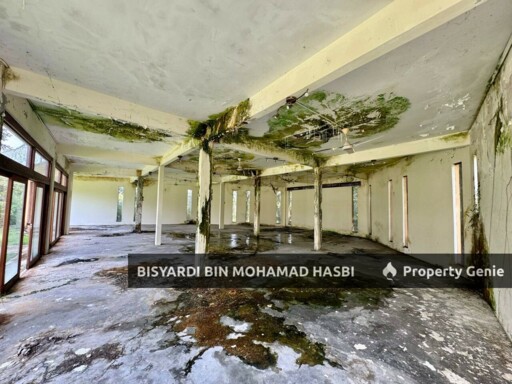 Single Storey Bungalow, Monterez Golf Club, Seksyen U9, Shah Alam .