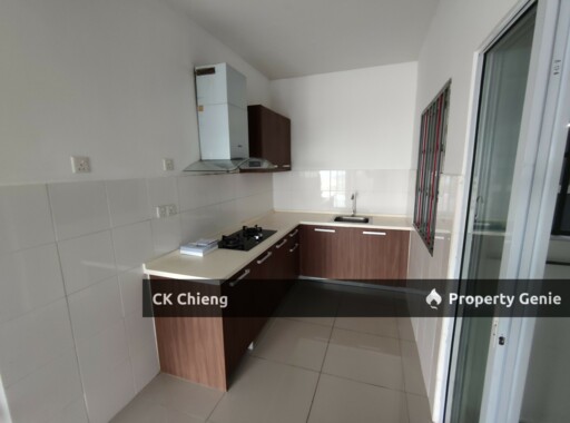 Koi Prima Rent, 3 Rooms Partly Furnished, Taman Mas Puchong