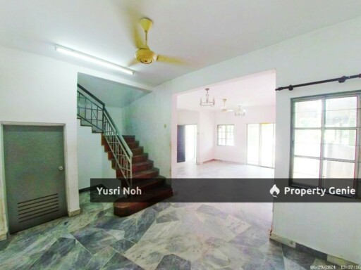 [FACING OPEN] DOUBLE STOREY BANDAR KINRARA BK5 PUCHONG