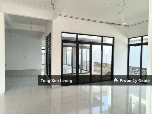 2 Storey Semi-D For Sale @ Country Villas Resort !! Brand New Unit !!