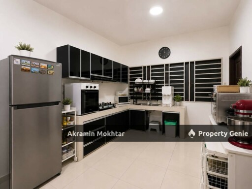 FREEHOLD, GROUND FLOOR, PARTIALLY FURNISHED & 2 PARKING | Oasis 1 Condo Mutiara Heights Prima Saujana Kajang