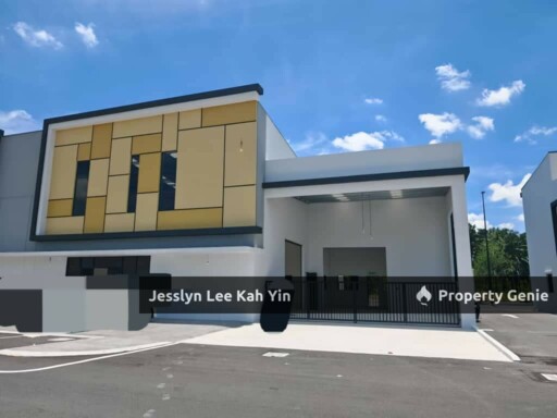 Semi-D Factory   Puncak Alam