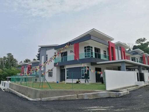 BAYROUTE RESIDENCES