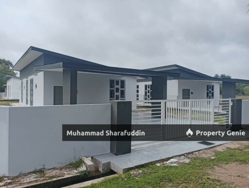 BANGLO SETINGKAT KAMPUNG HIJRAH PEKAN PAHANG