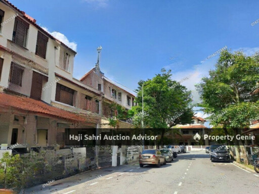 3 Storey Semi Detached House Freehold Alamat No. 65, Jalan Beverly Heights 2A, Beverly Heights, 68000 Ampang, Selangor