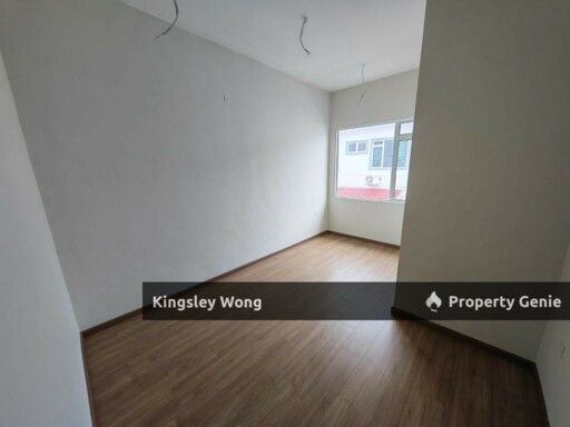 Bandar Lahat Mines Hill Park Double Storey Terrace House Facing Empty Land Gated & Guarded  Near Pengkalan
