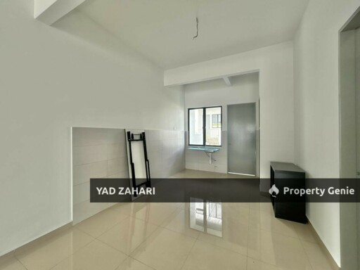 Balcony with View & Semi Furnished @ Lambaian Dua Residence, Kajang