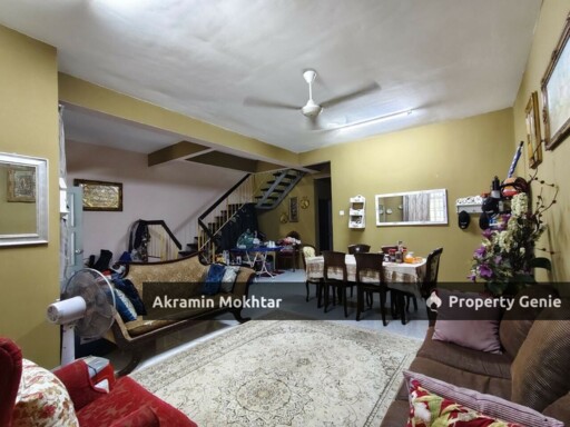 FACING OPEN Double Storey Terrace House LEP 5, Taman Lestari Putra, Seri Kembangan Selangor