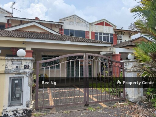 Taman Gaya / Ulu Tiram / 1.5 Storey Terrace / G&G