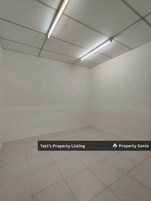 Taman Sri Putra, Johor Bahru Shop Apartment FOR SALE 📌  💰 RM235,000 🔥 Below Market Value