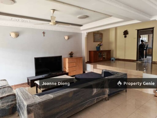 Sec 19 Double Storey Terrace House