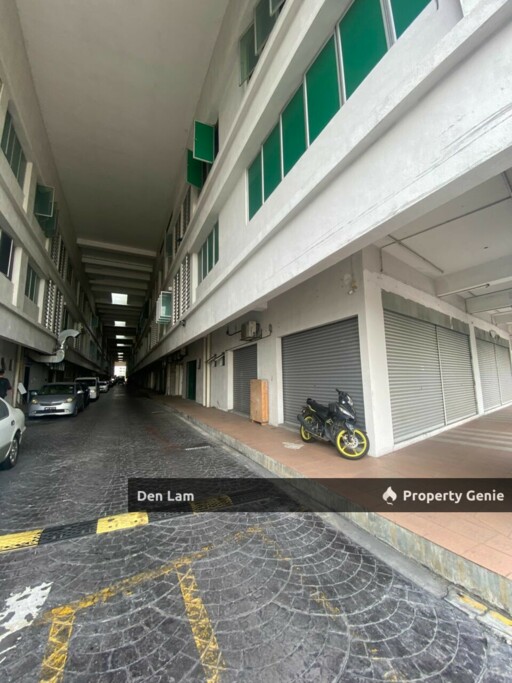 OUG Taman Gembira Old Klang Road 3sty Corner Shop lot for sale !!