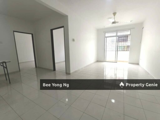 Mutiara Mas Apartment @ Mutiara Rini  Lower Floor Good Condition