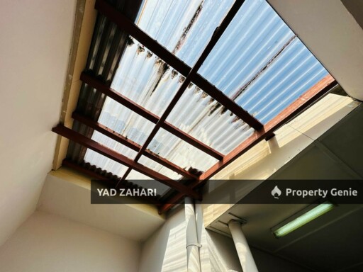 Sunway Kayangan, Shah Alam | 2-Storey Terrace 4 Bedrooms | RM730K - Extended Kitchen, Gated Guarded and Move In Condition