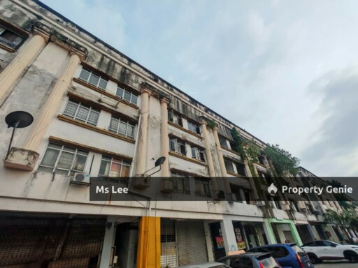 3rd floor Shop Apartment RM 300 (Behind Pasar Malam)-Taman Sentosa @ Klang-Ready Now