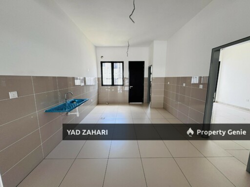 Elmina Green 7, Shah Alam | 2-Storey Superlink 4 Bedrooms | RM980K - Extra Land at Back, Freehold and Brand New