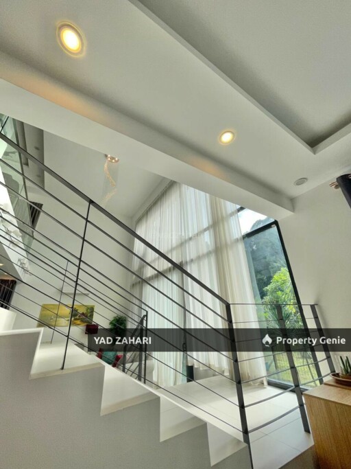 Semi-furnished Double Storey Zero Lot Bungalow Next to the Natural Lake, Perdana Heights