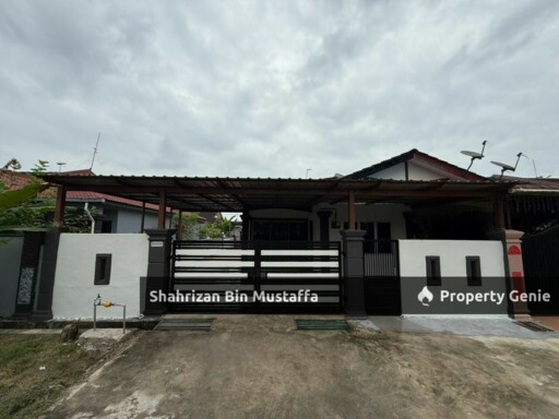 International Lot, End Lot, Taman Sri Saujana, Kota Tinggi, Johor