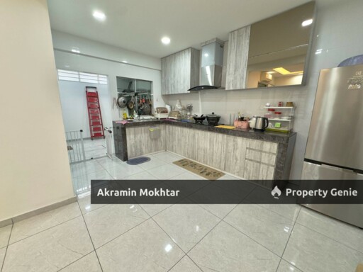 FULLY RENOVATED & FULLY FURNISHED | 2-STOREY TERRACE END LOT TAMAN PUCHONG UTAMA, PUCHONG