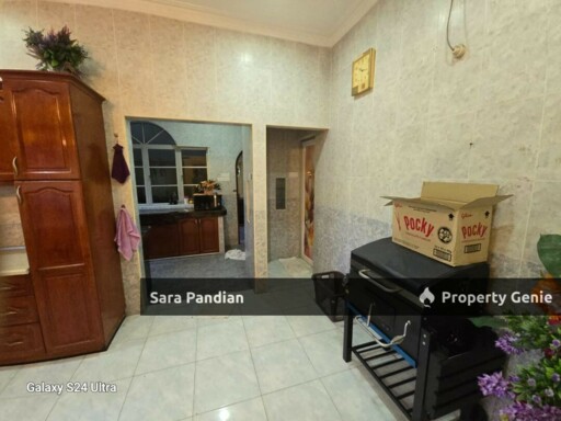 Spacious Corner Bungalow at Kg Tawas Ipoh