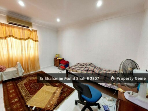 DOUBLE STOREY HOUSE AT TAMAN ALAM MEGAH SEKSYEN 27 SHAH ALAM  END LOT UNIT, RARE UNIT WITH BIG SIZE