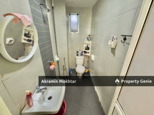 Renovated & 2 Parking | Pangsapuri Damai Seksyen 25, Shah Alam Selangor