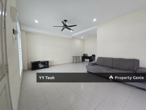 Batu Berendam Precinct 8 Angkasa Nuri Double Storey Terrace