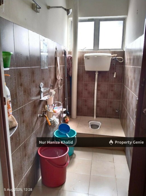Apartment Kinrara  Court Puchong Selangor
