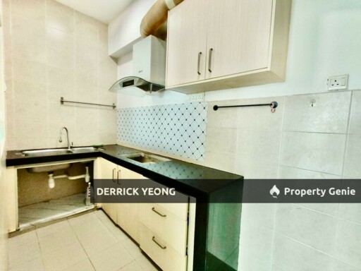 The zest condominium for sale bandar kinrara 9 puchong