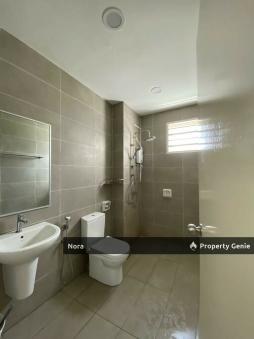 Laman Azalea, Nilai Impian, Partly Furnished for Sale