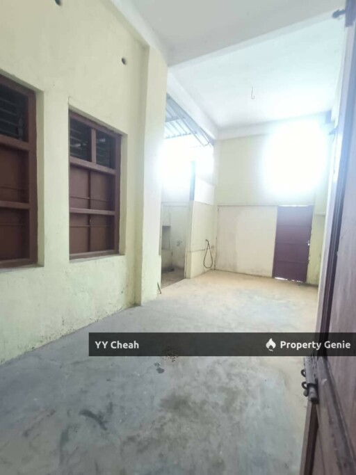 Gopeng Shop Lot for Sale - Jalan Eu Kong Freehold 22x70