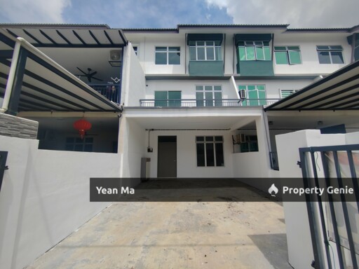 3 Storey Scientex kundang Gamuda Gardens Rawang For Rent